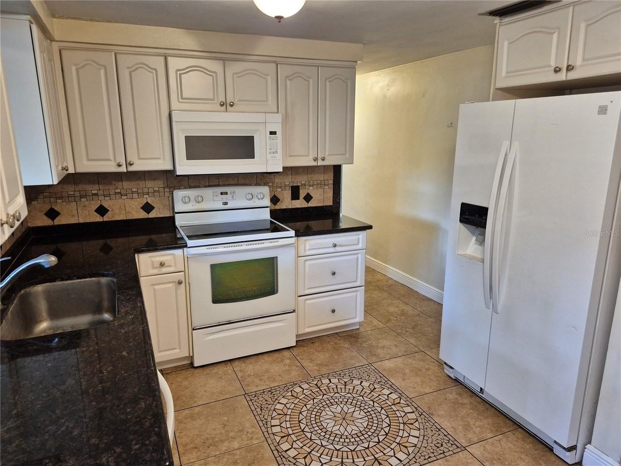 6616 Hone St - Photo 3 of 23