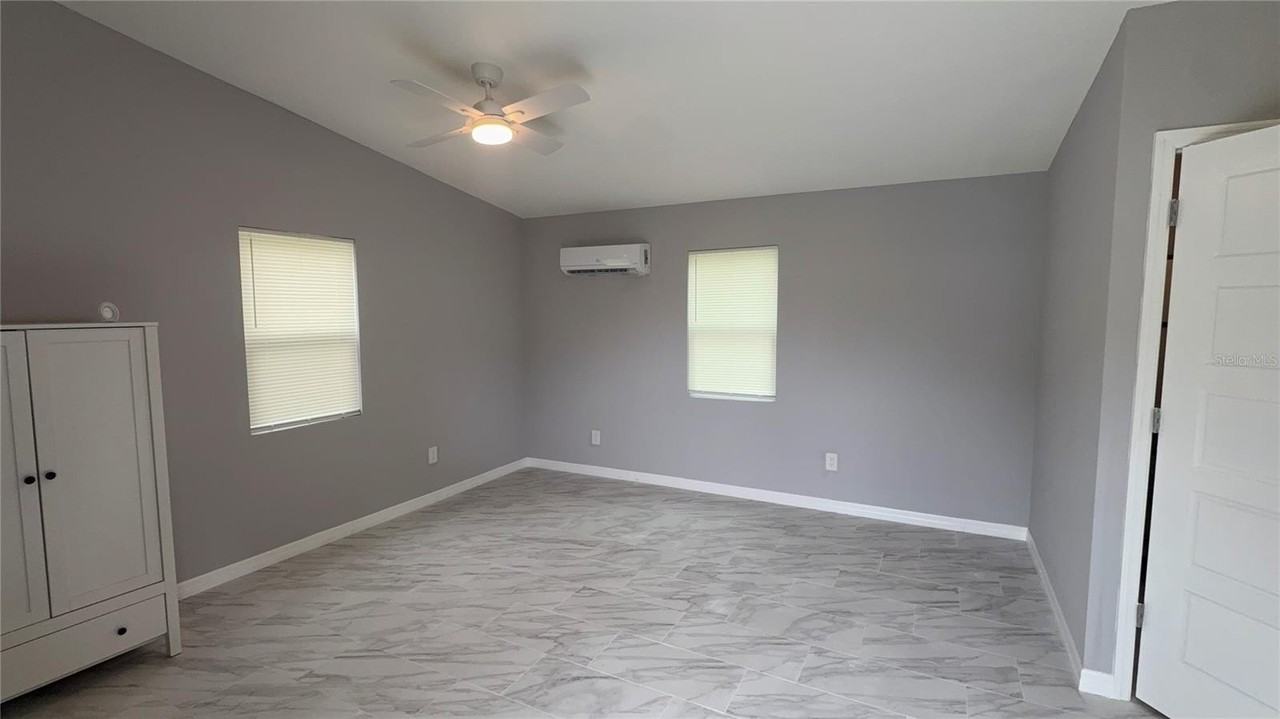 8623 N Willow Ave #B - Photo 6 of 14