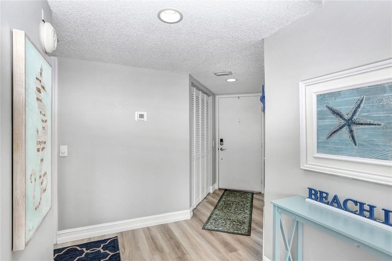 6104 Palma Del Mar Blvd S #302 - Photo 5 of 43