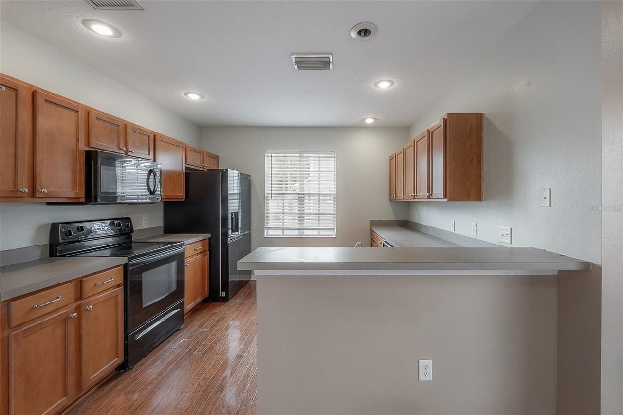 4951 Elizabeth Anne Cir - Photo 3 of 15