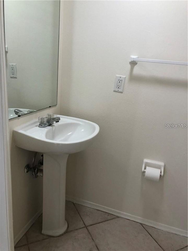 1735 Fluorshire Dr - Photo 5 of 12