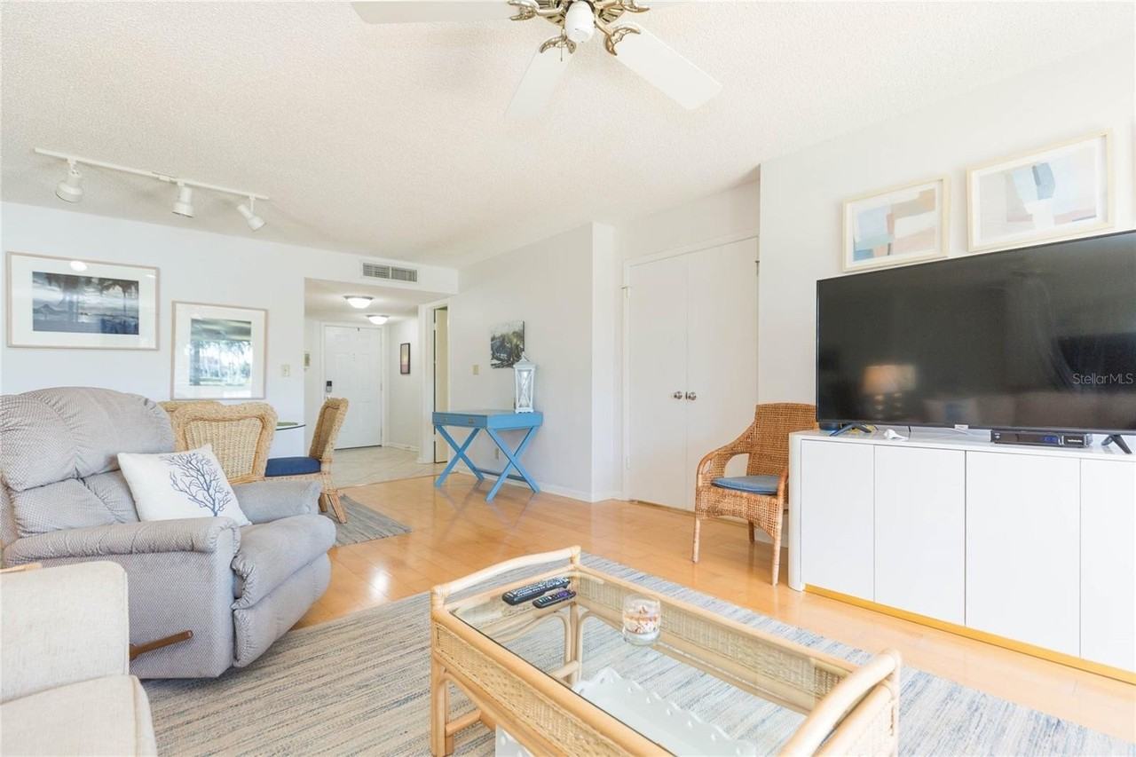 6080 Bahia Del Mar Cir #113 - Photo 5 of 36