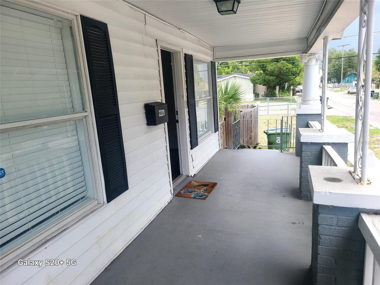 2220 E 17th Ave - Photo 3 of 14