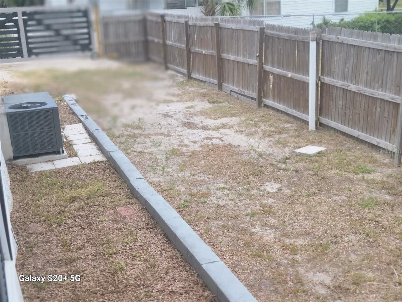 2220 E 17th Ave - Photo 4 of 14