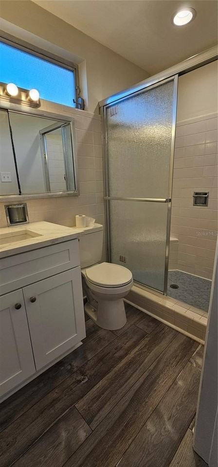 1329 Fairfield Dr - Photo 5 of 39