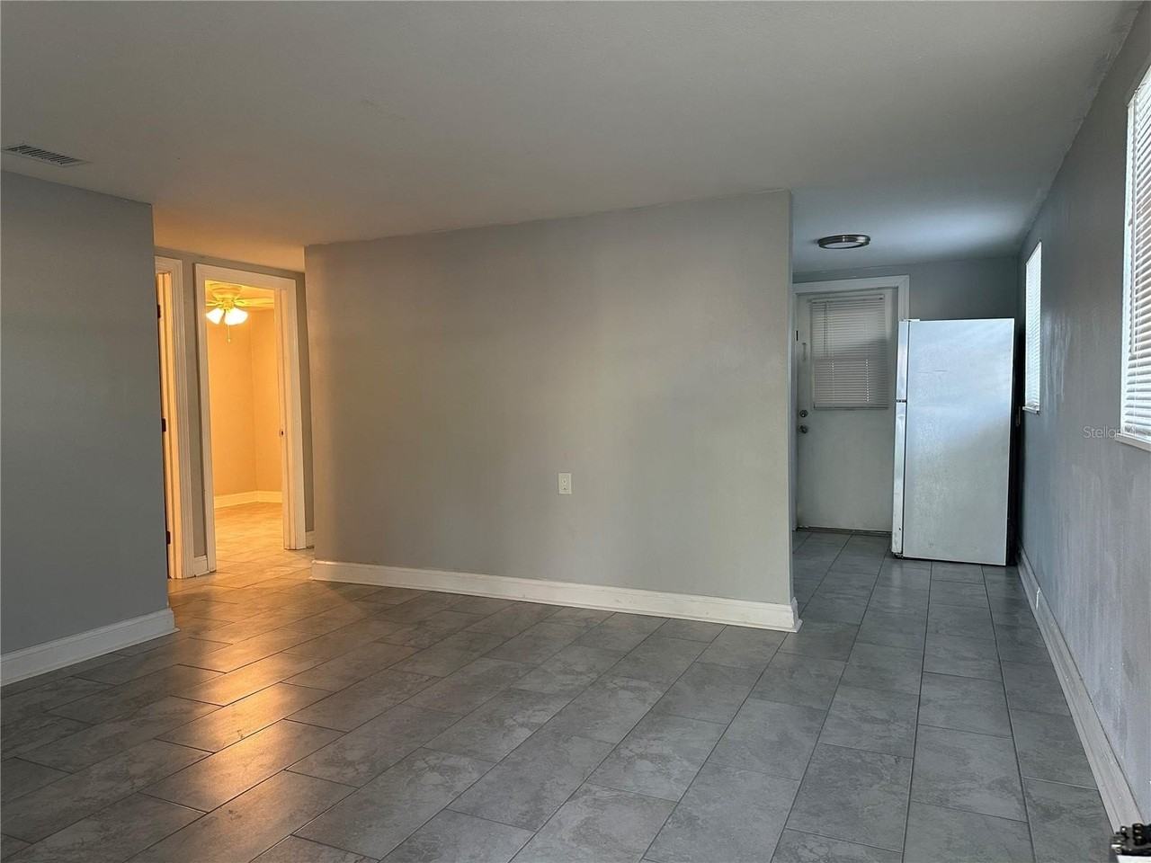 461 89th Ave N - Photo 2 of 10