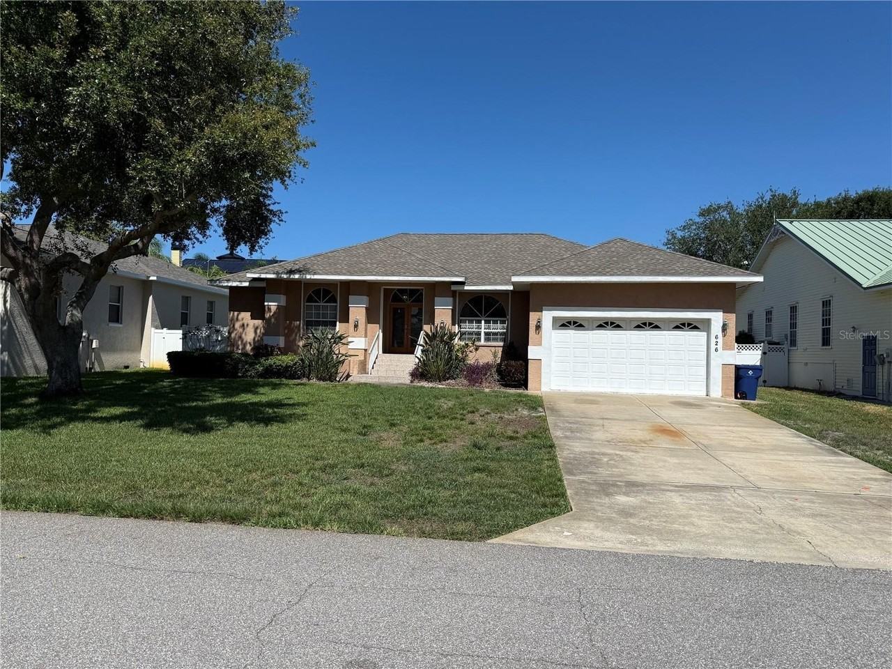 626 7th Ave N - Photo 2 of 23