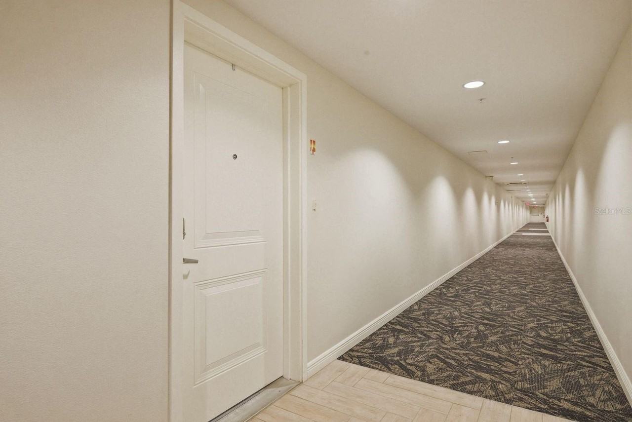 223 Island Way #2D - Photo 4 of 48