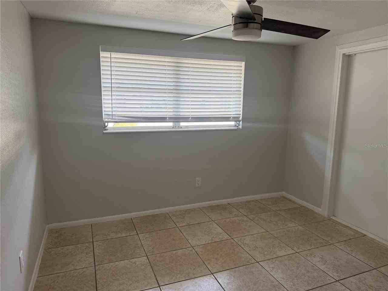 3009 W Waters Ave - Photo 6 of 8