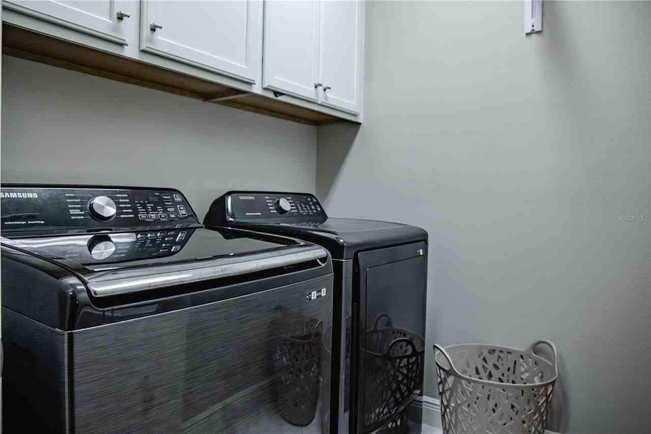 10452 Laguna Plains Dr - Photo 7 of 21