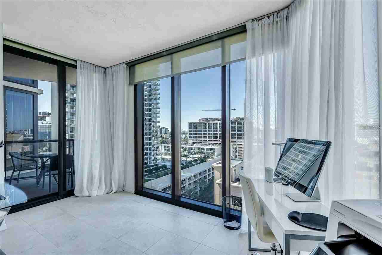 1 Beach Dr Se #1309 - Photo 6 of 25