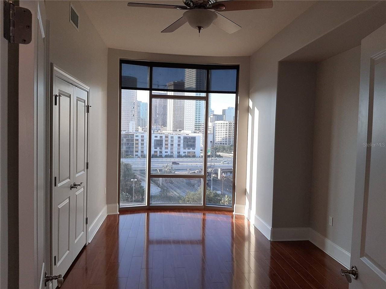 275 Bayshore Blvd #904 - Photo 3 of 10