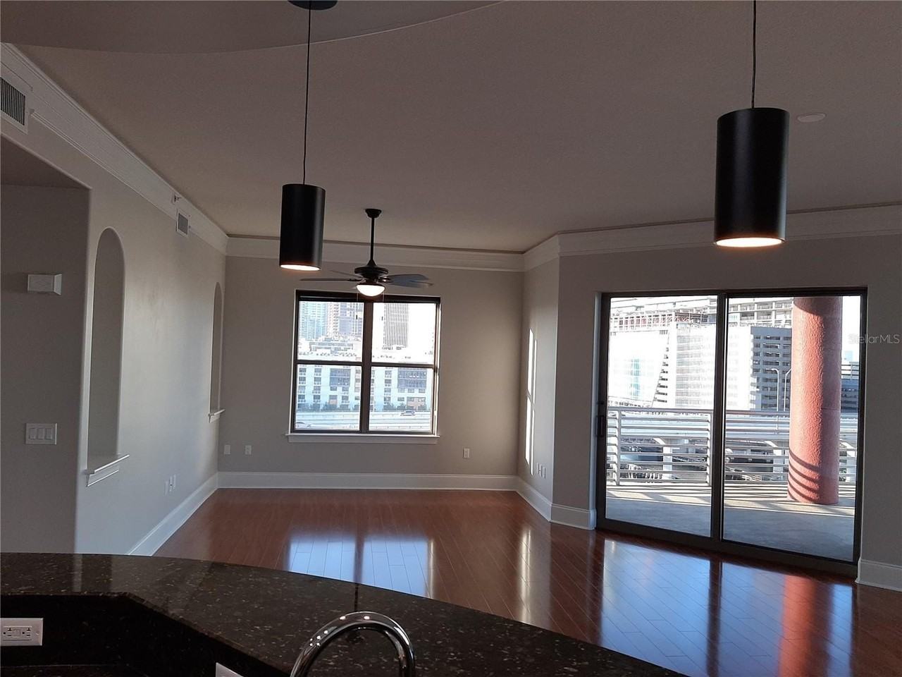 275 Bayshore Blvd #904 - Photo 5 of 10