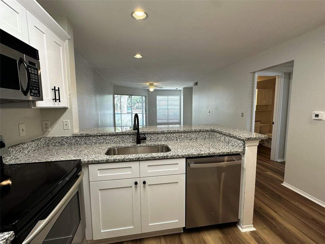 4115 Chatham Oak Ct #209 - Photo 5 of 26