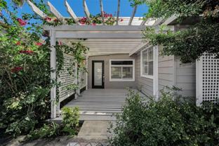 1122 E Oakwood St - Photo 1 of 1