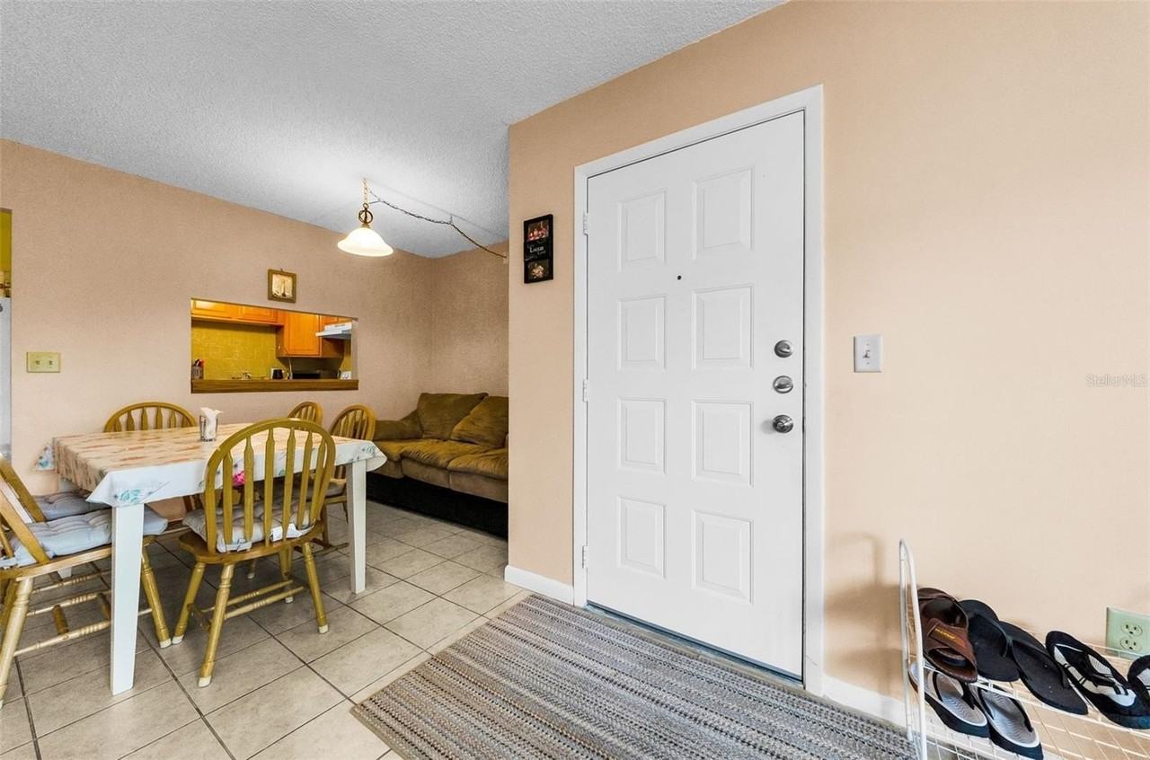 2575 Pine Ridge Way S #E1 - Photo 3 of 25