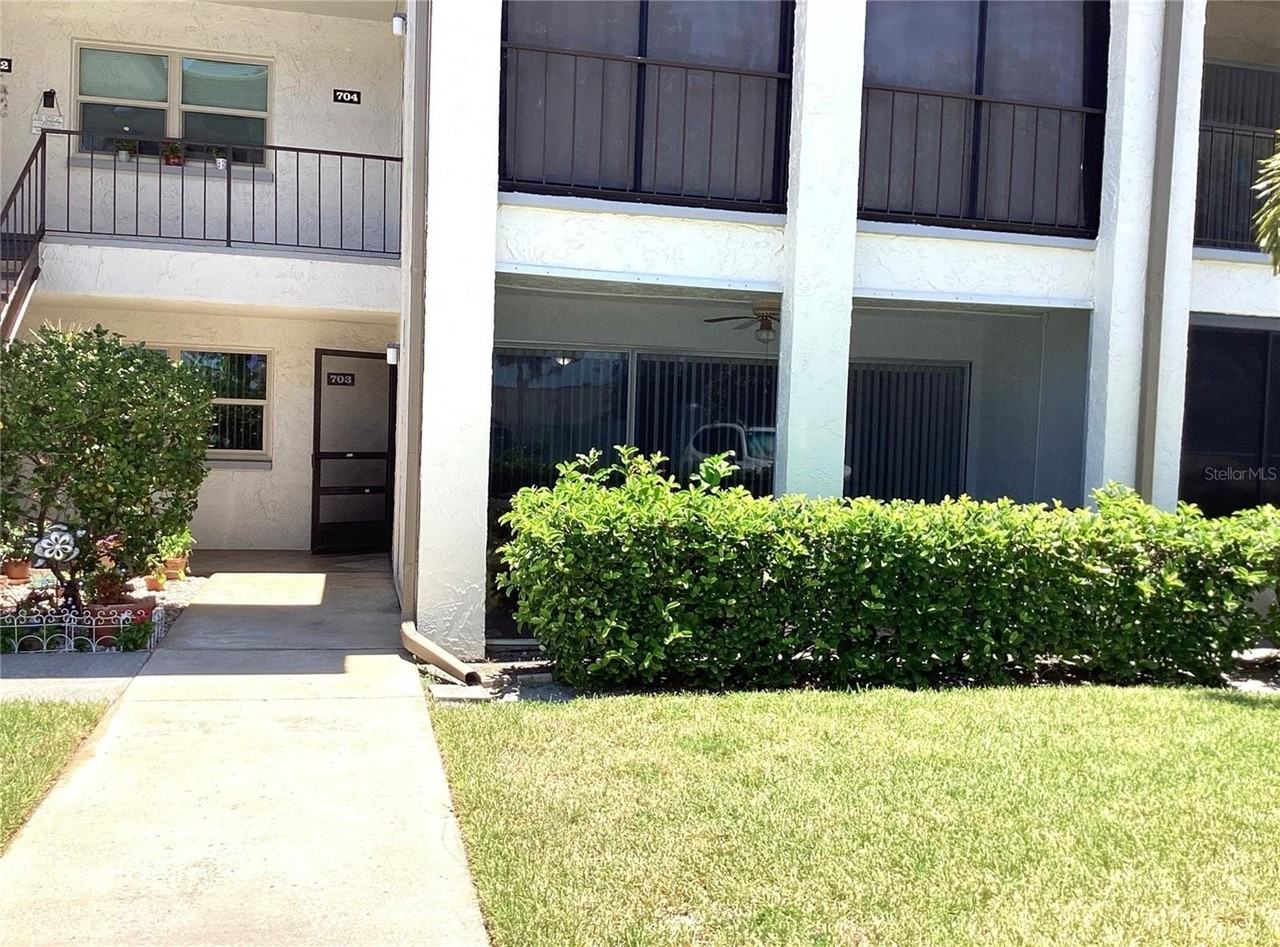 7701 Starkey Rd #703