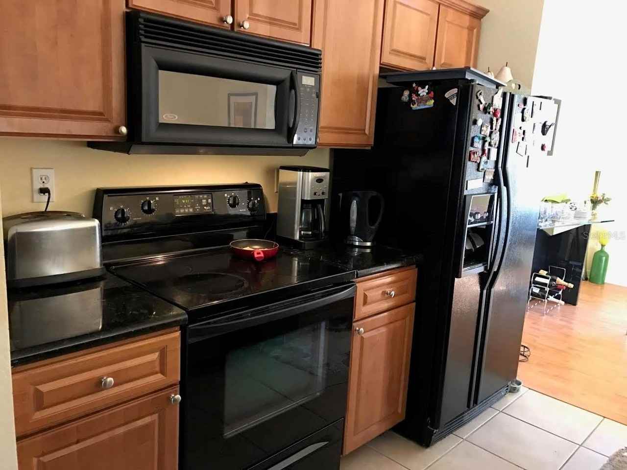 105 S Sherrill St - Photo 5 of 17