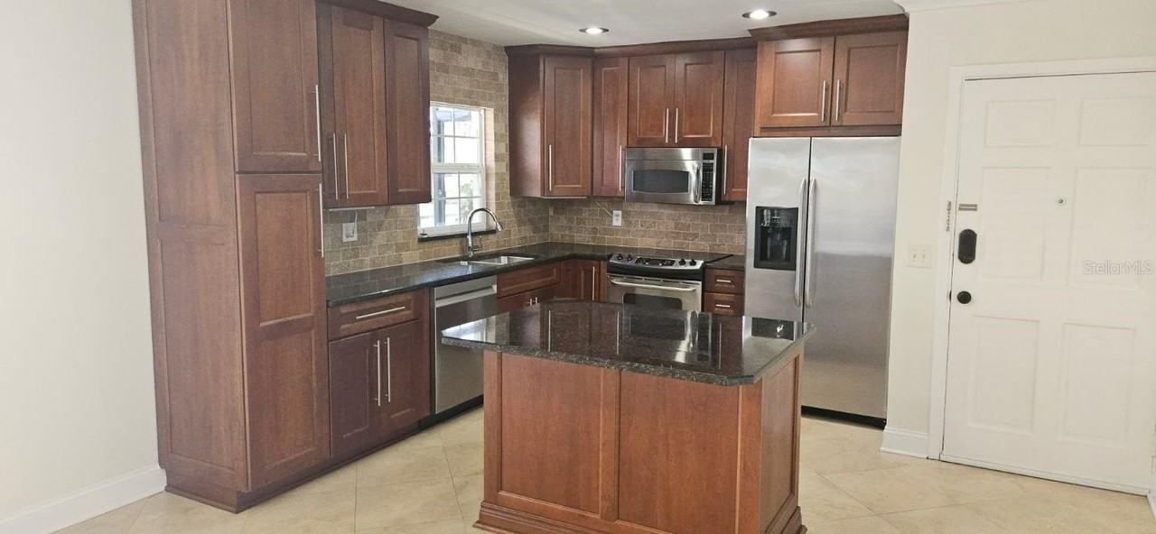 8822 Bay Pointe Dr #203 - Photo 4 of 11
