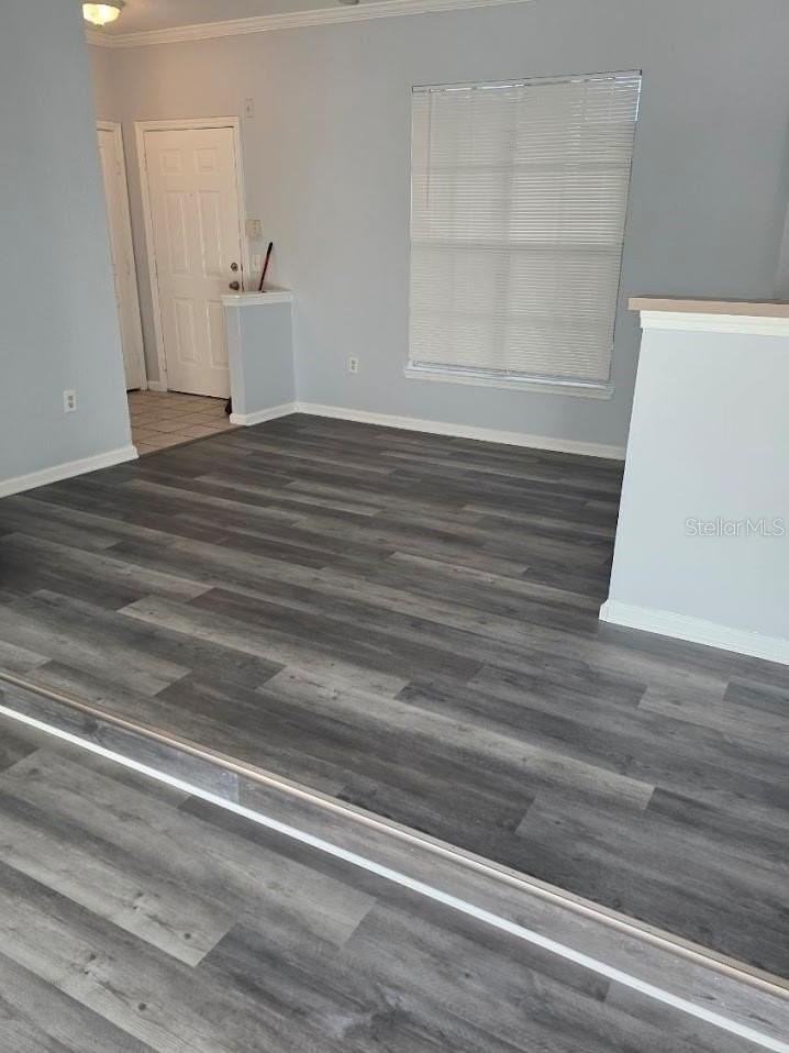 9401 Crescent Loop Cir #203 - Photo 5 of 15