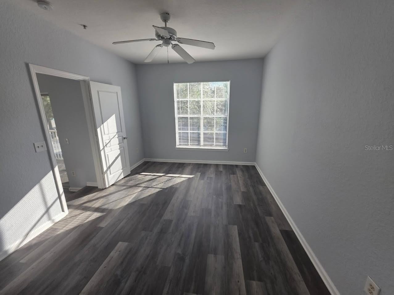 9401 Crescent Loop Cir #203 - Photo 6 of 15