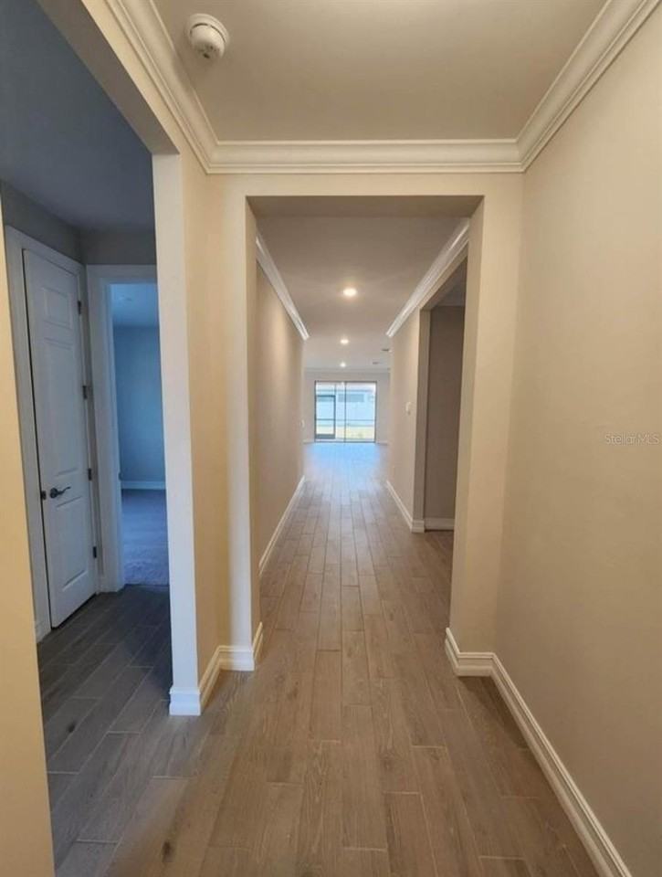 333 Villoresi Blvd - Photo 2 of 29