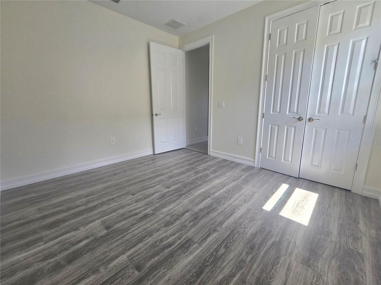 333 Villoresi Blvd - Photo 5 of 29