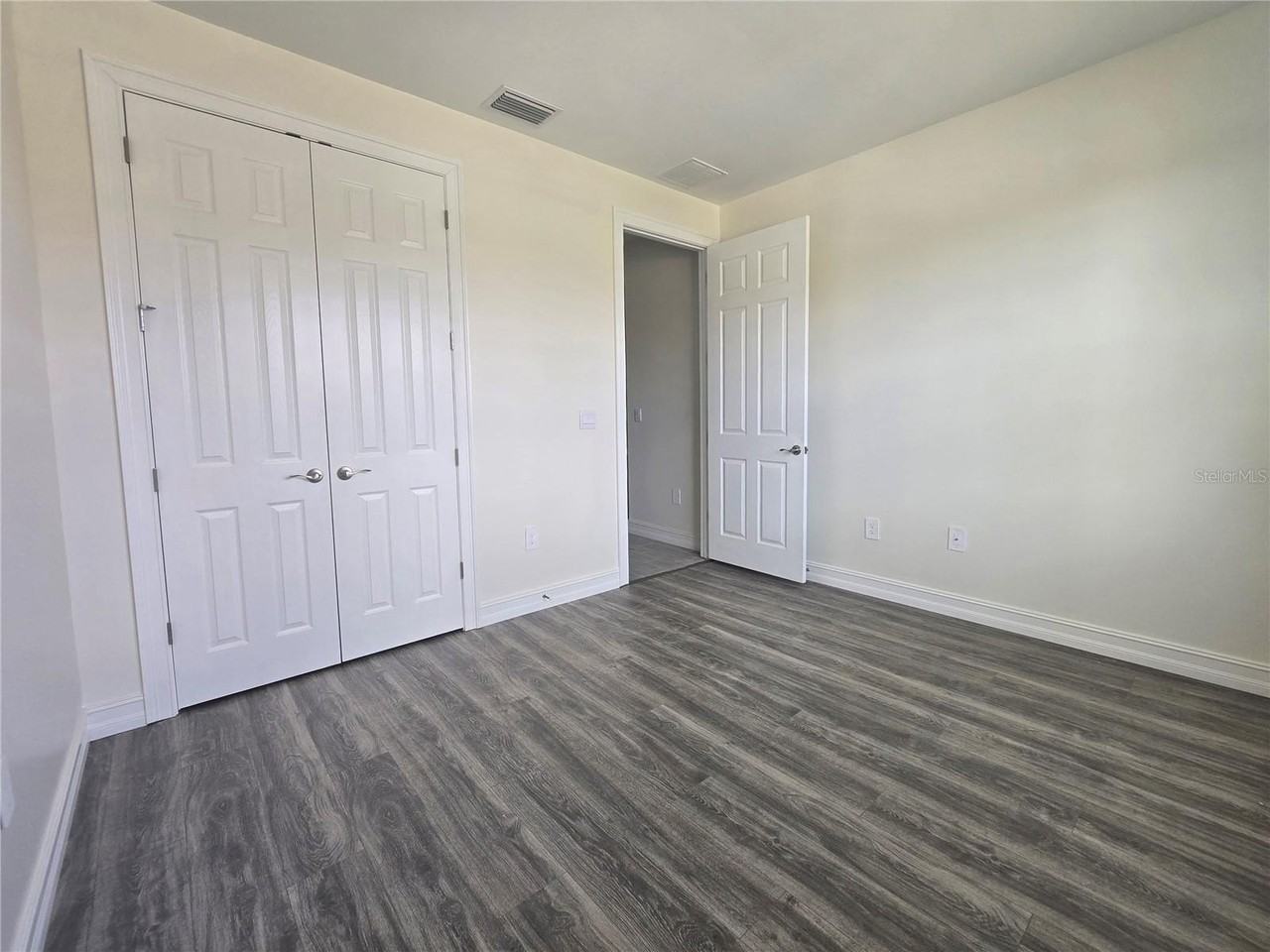 333 Villoresi Blvd - Photo 6 of 29