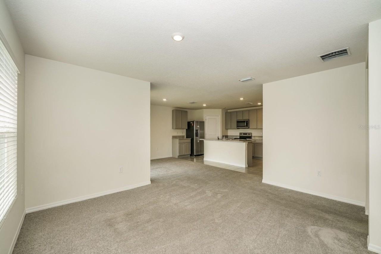 796 Se 66th Ter - Photo 5 of 8