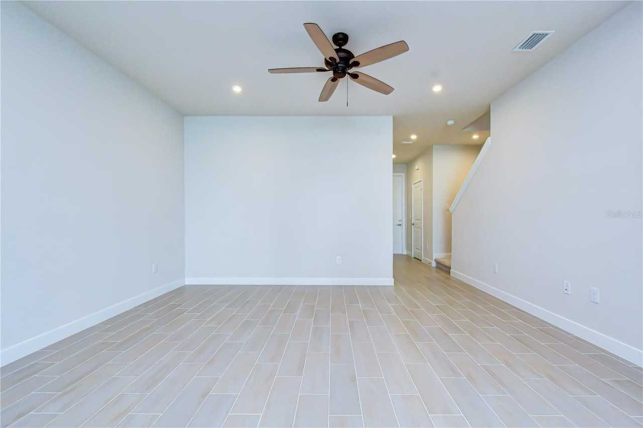 20253 Lou Angela Ln - Photo 7 of 34