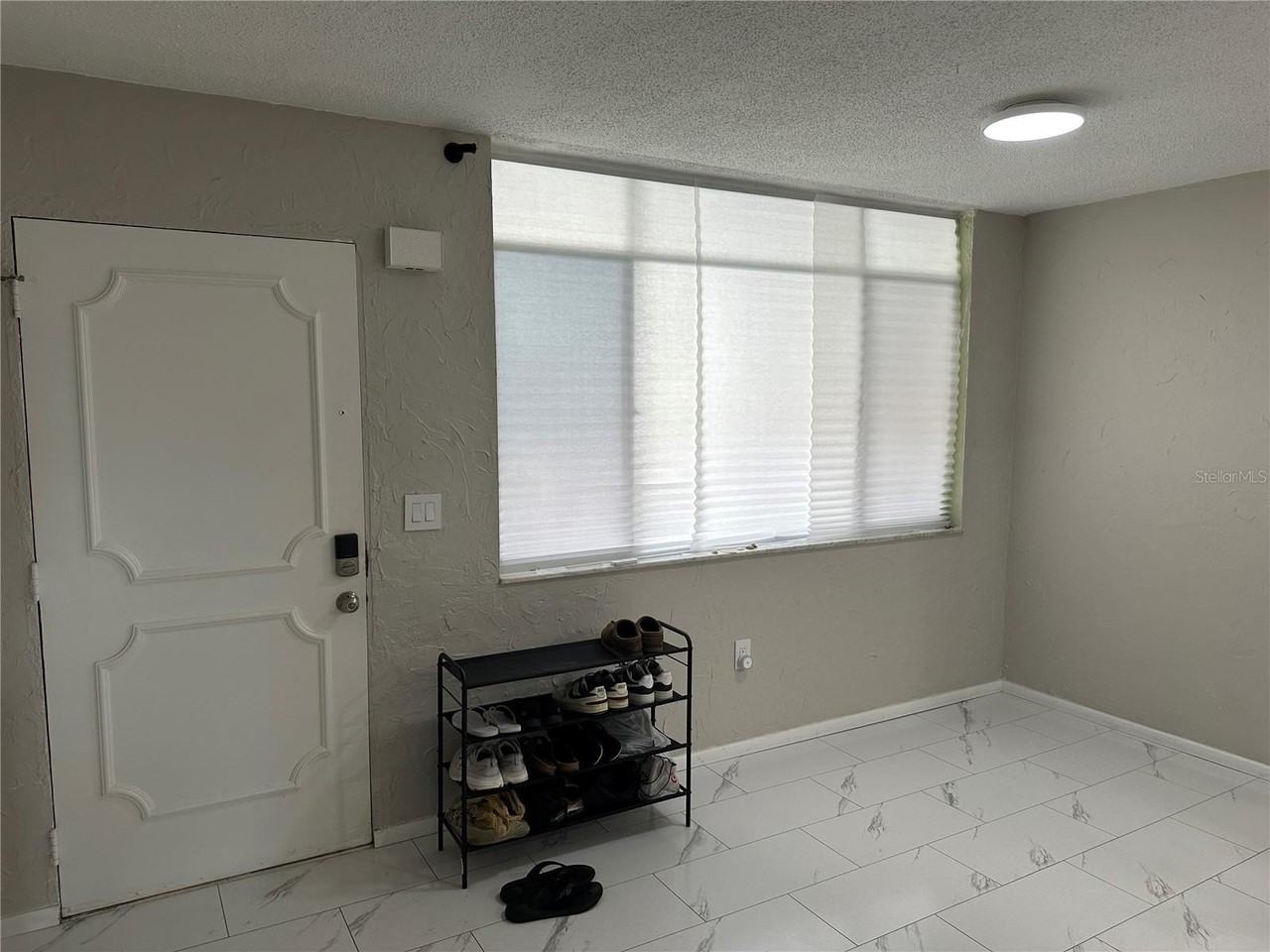 2623 Seville Blvd #202 - Photo 4 of 18