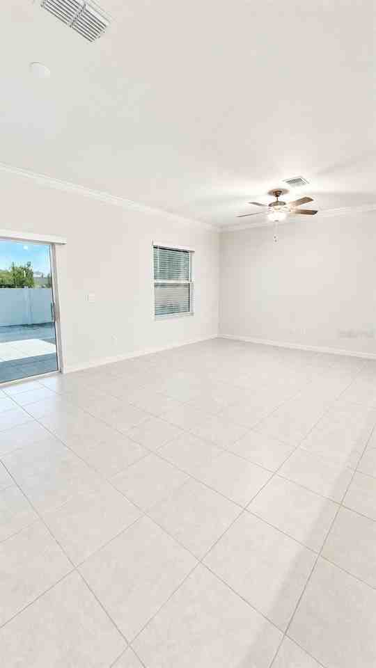 9094 Gallantree Pl - Photo 4 of 25
