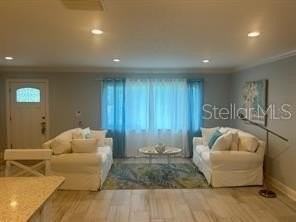 196 Overbrook Dr E - Photo 2 of 18