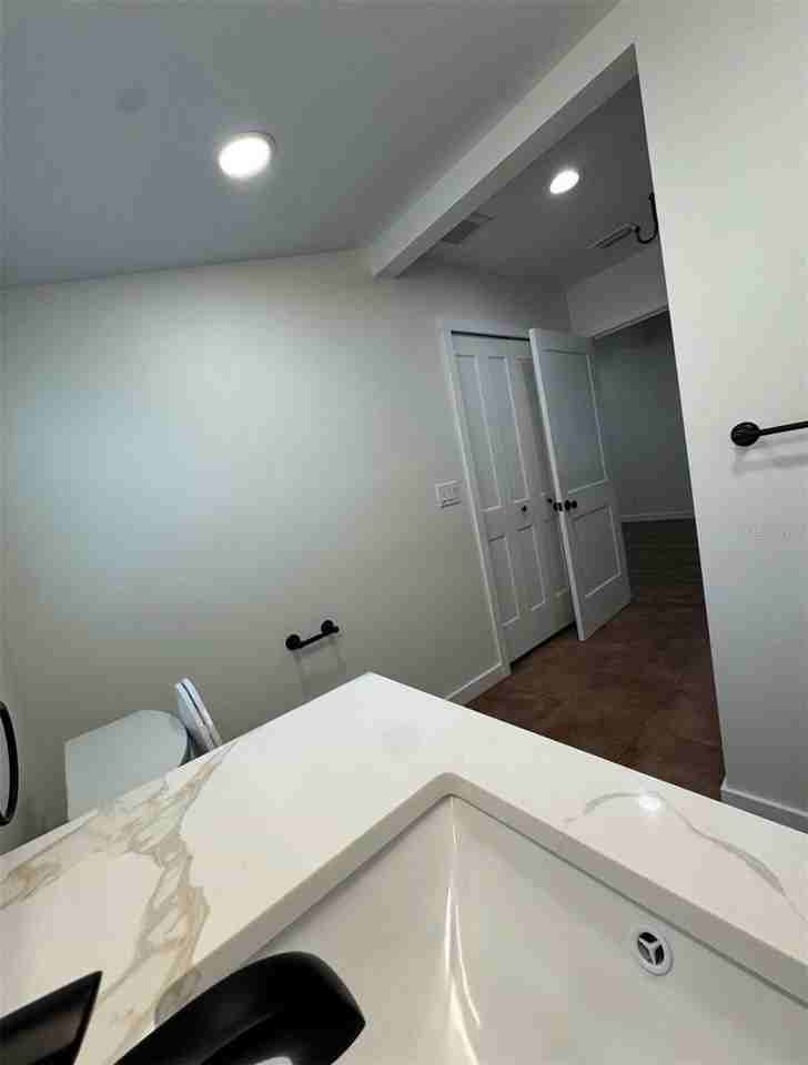 14 Mill St - Photo 5 of 18