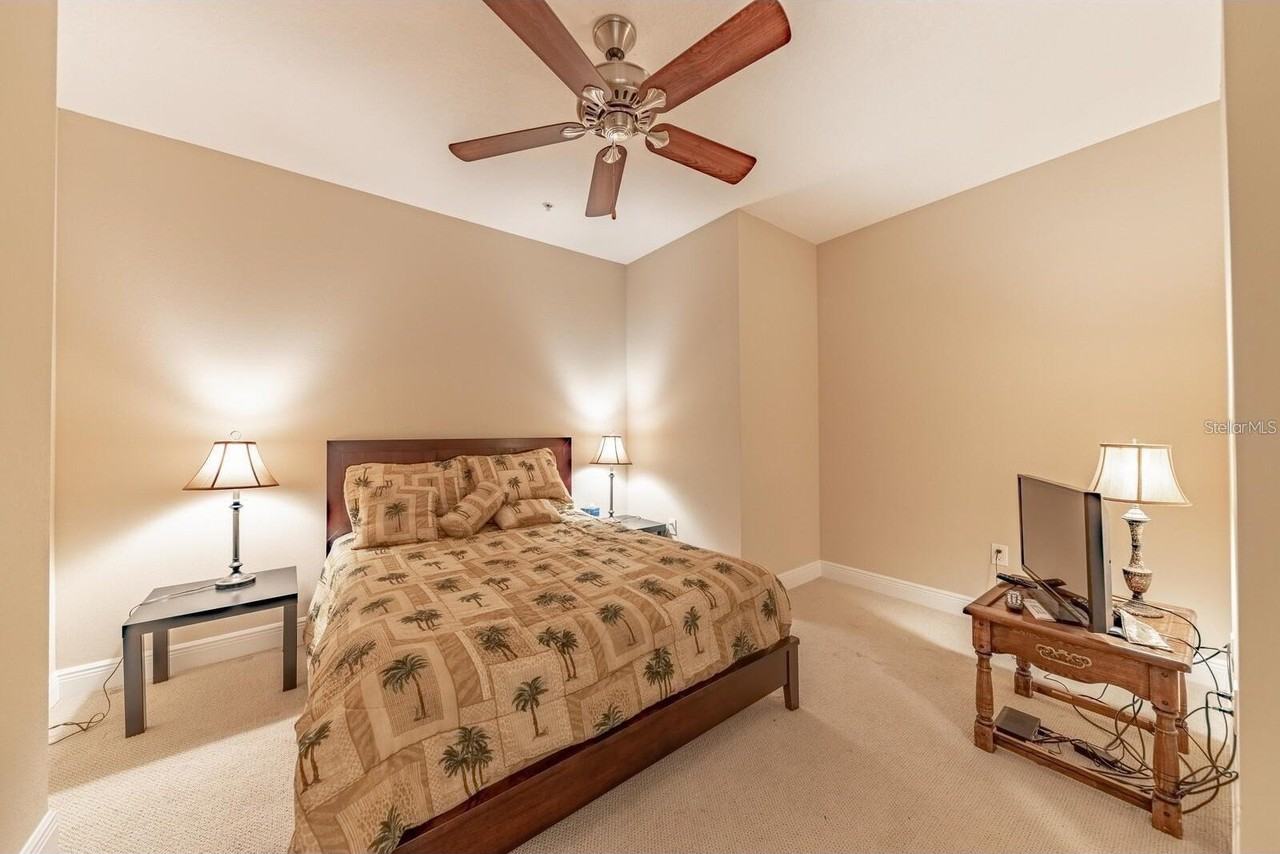 1042 Bellasol Way #203 - Photo 5 of 36