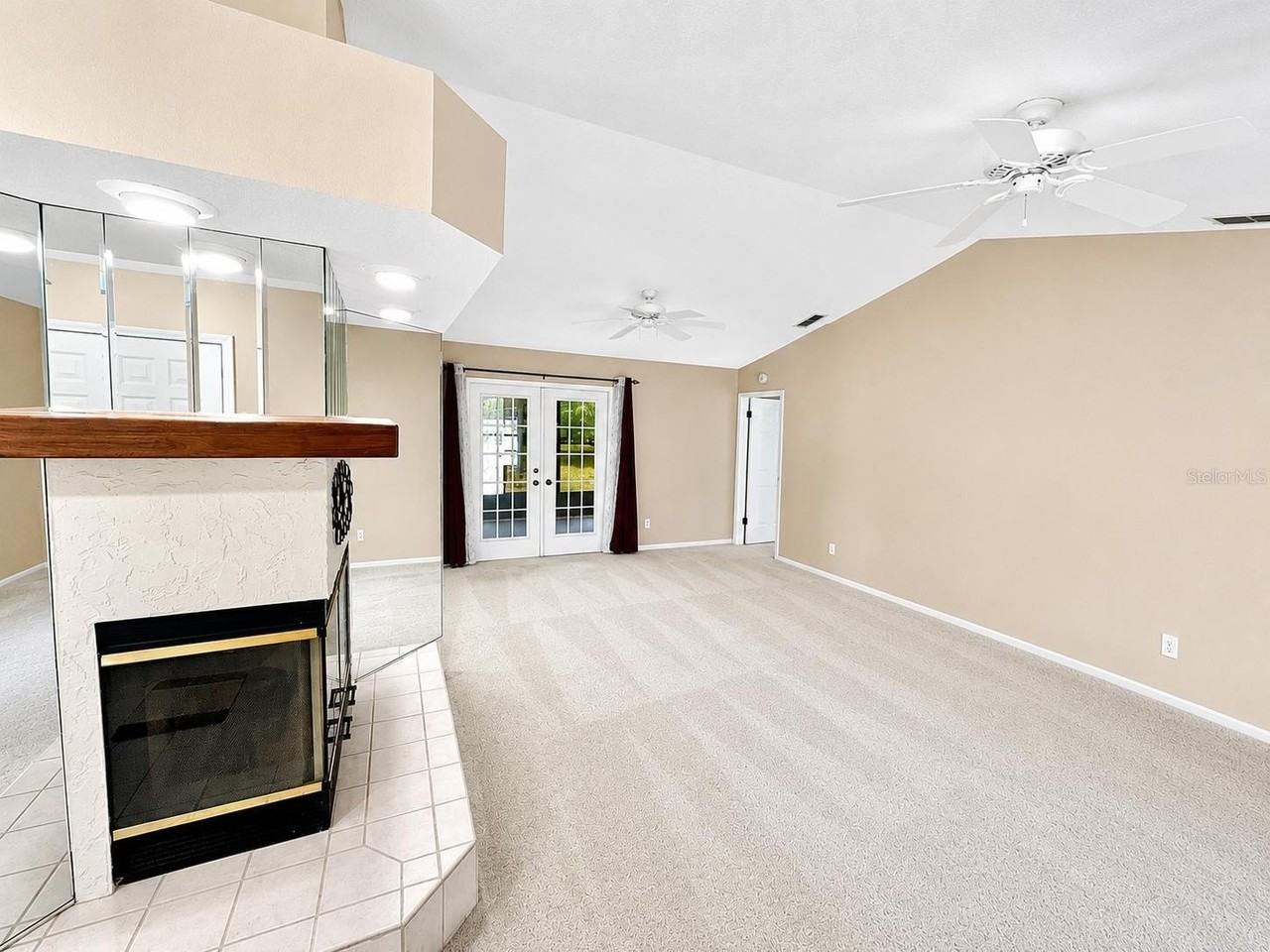 8205 Pagoda Dr - Photo 5 of 13