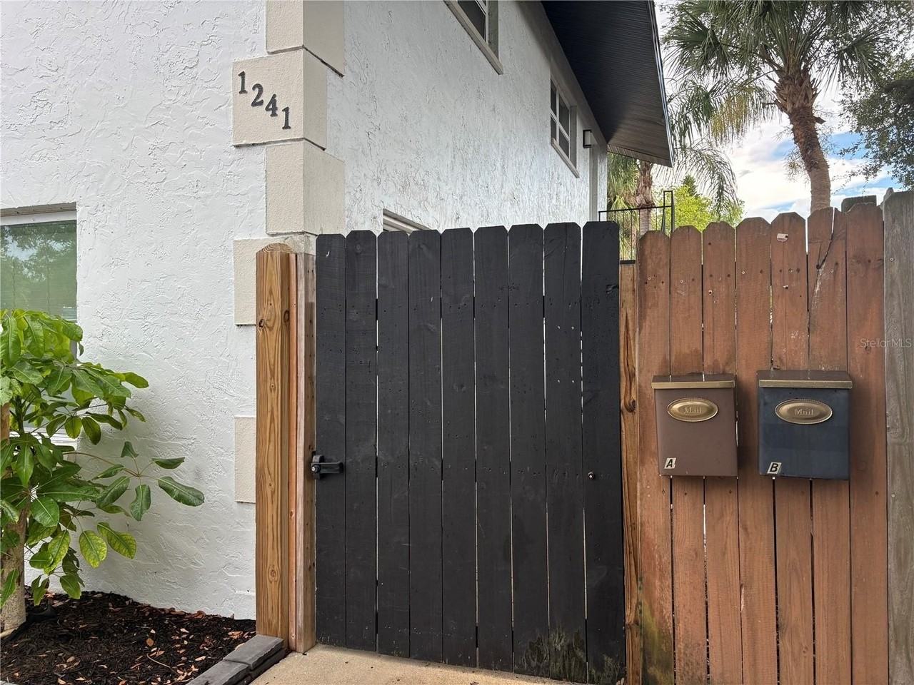 1241 Turner St #B - Photo 2 of 14