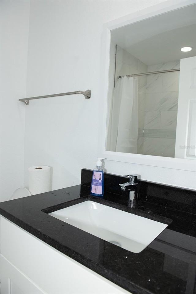 11889 93rd Ave - Photo 5 of 19