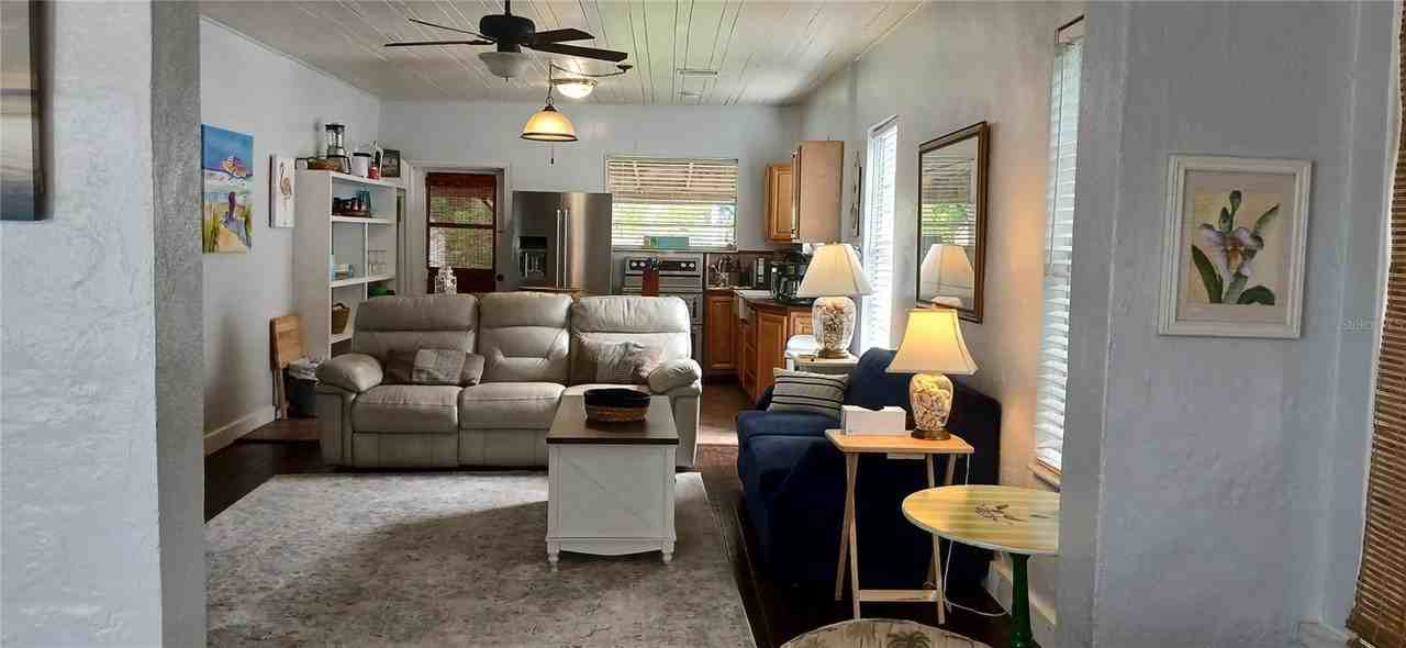 1209 Bay Palm Blvd - Photo 3 of 17