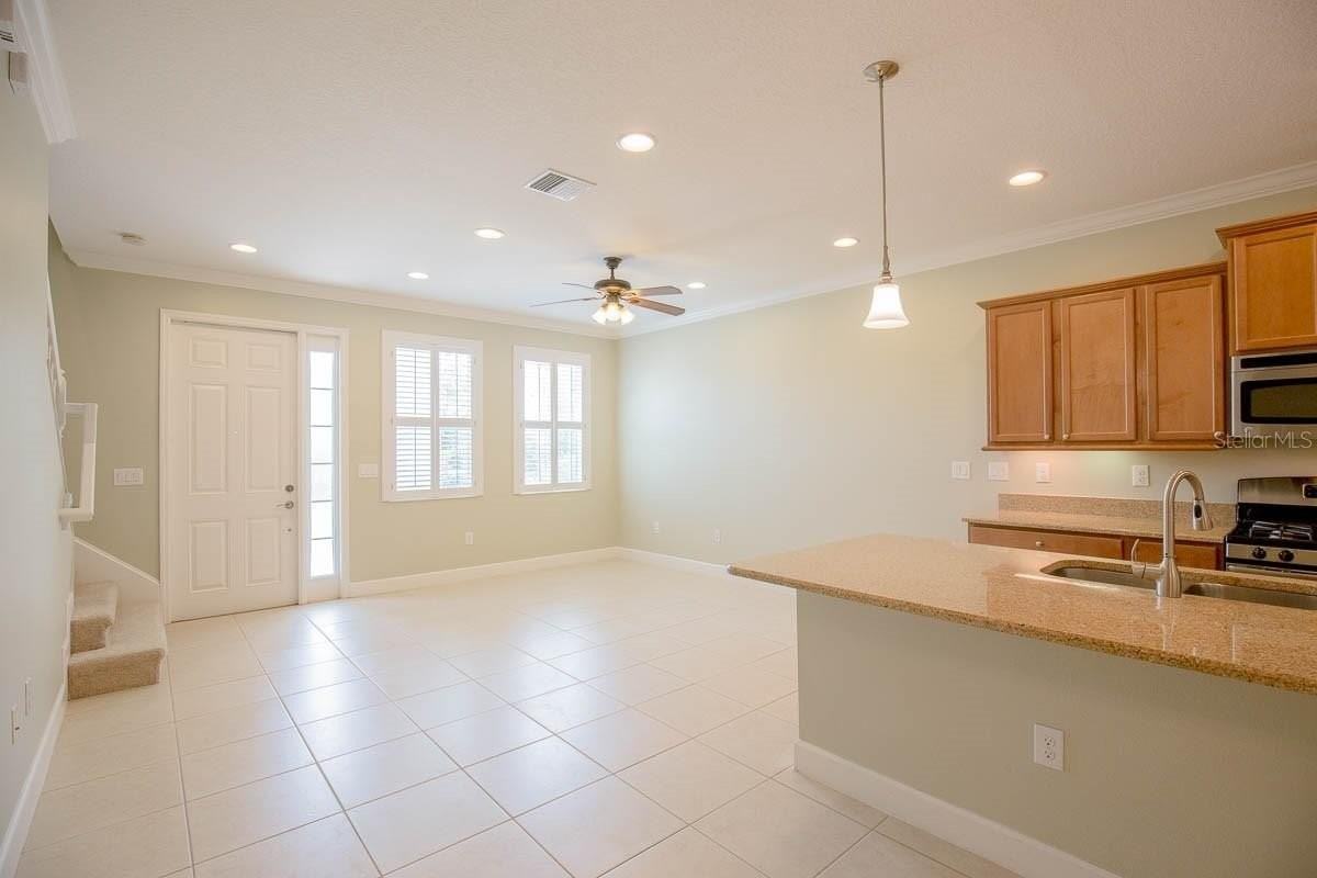 16856 Dorman Rd - Photo 7 of 33