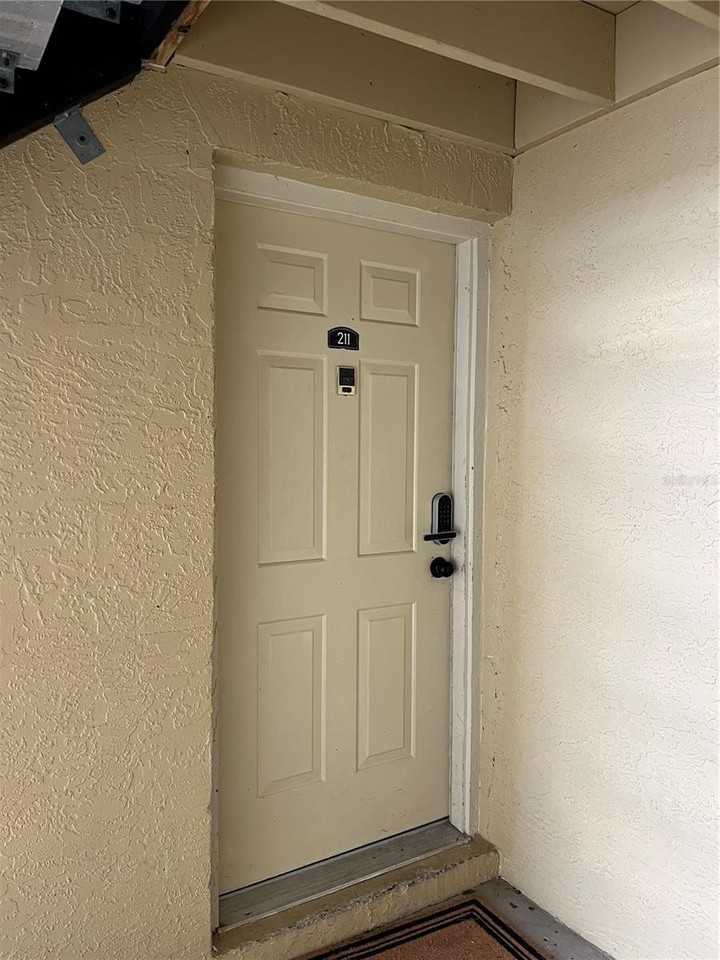 211 Thorn Tree Pl - Photo 7 of 43