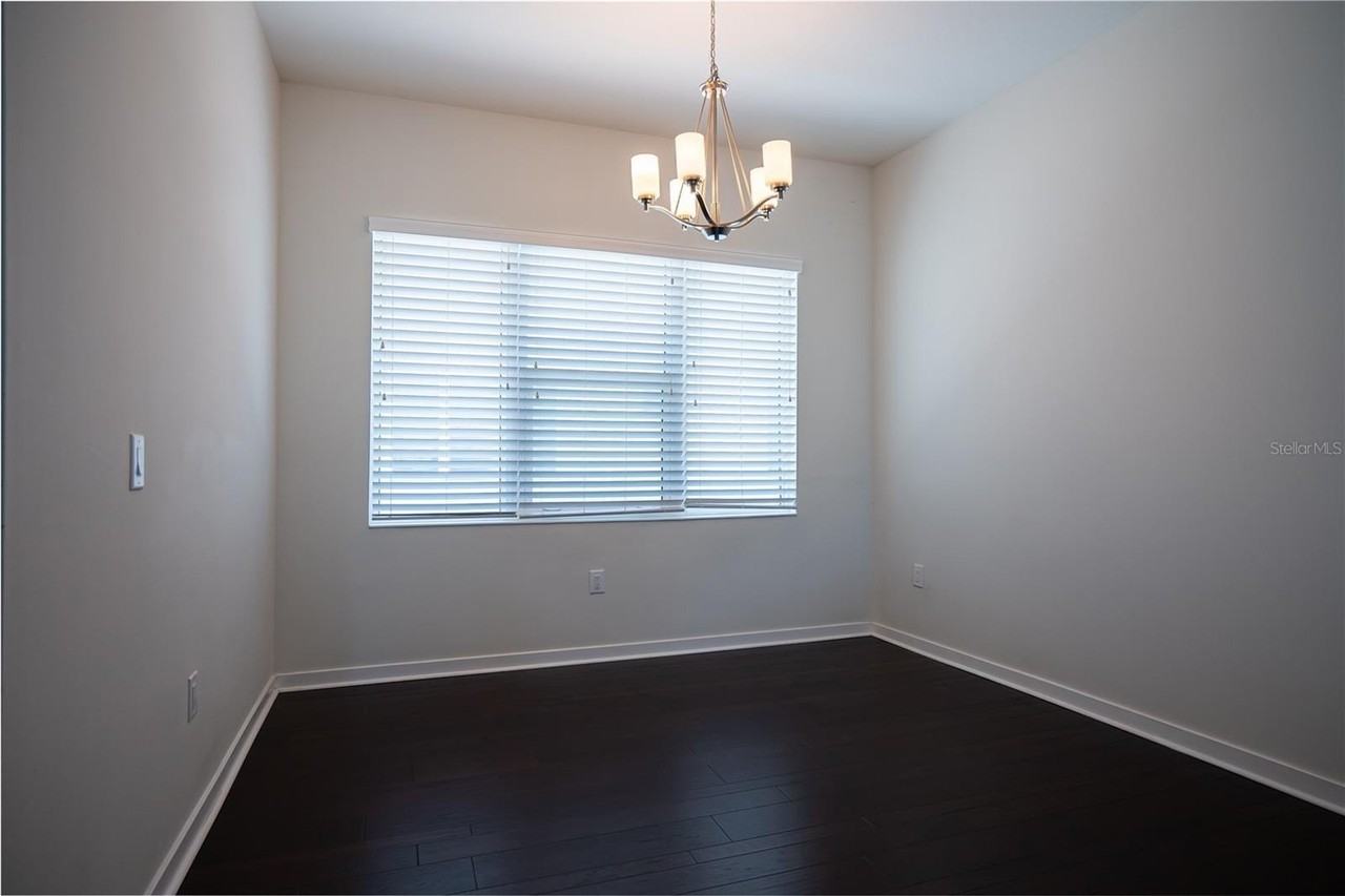 339 8th St N - Photo 5 of 31