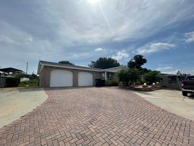 1326 Lake Ariana Blvd - Photo 2 of 37