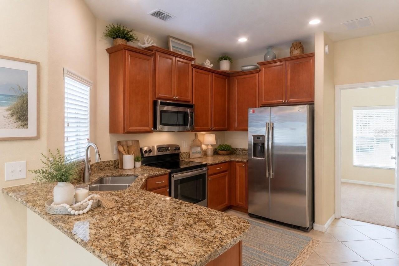 31235 Claridge Pl - Photo 6 of 33