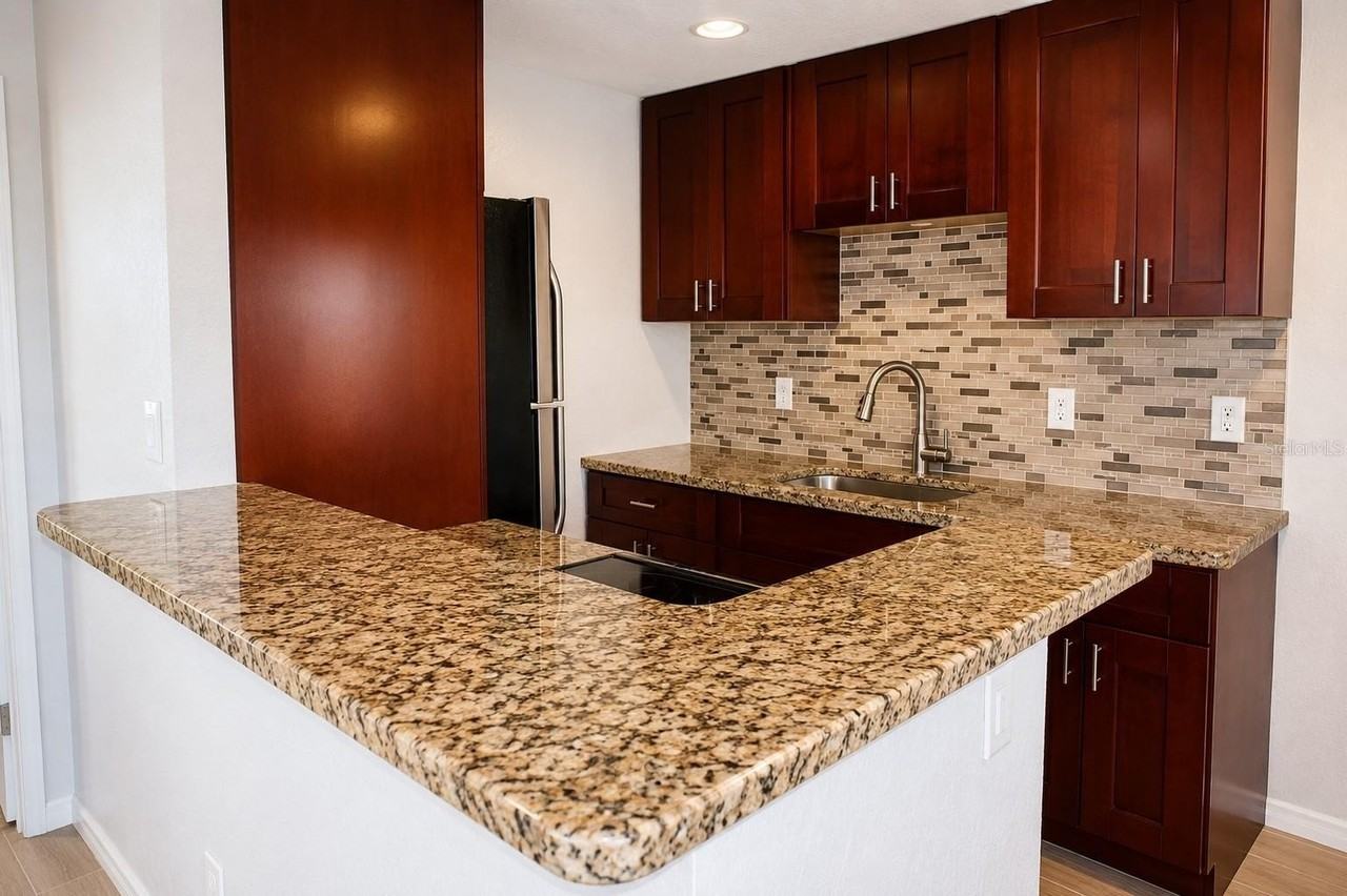 14026 E Parsley Dr - Photo 5 of 10