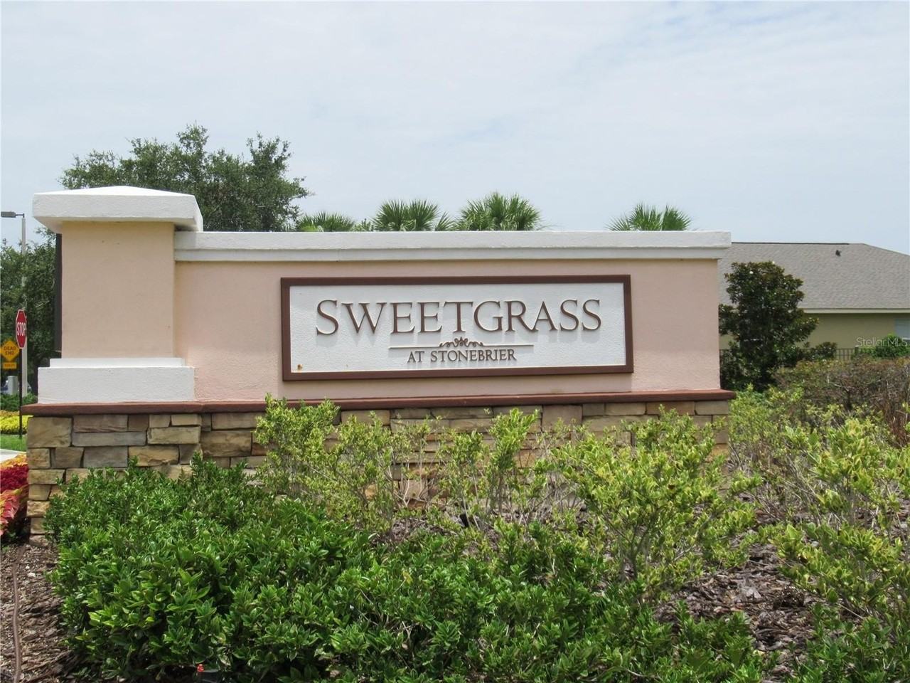 2822 Maple Brook Loop - Photo 4 of 29