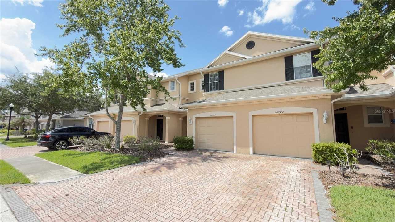 26904 Juniper Bay Dr - Photo 2 of 20