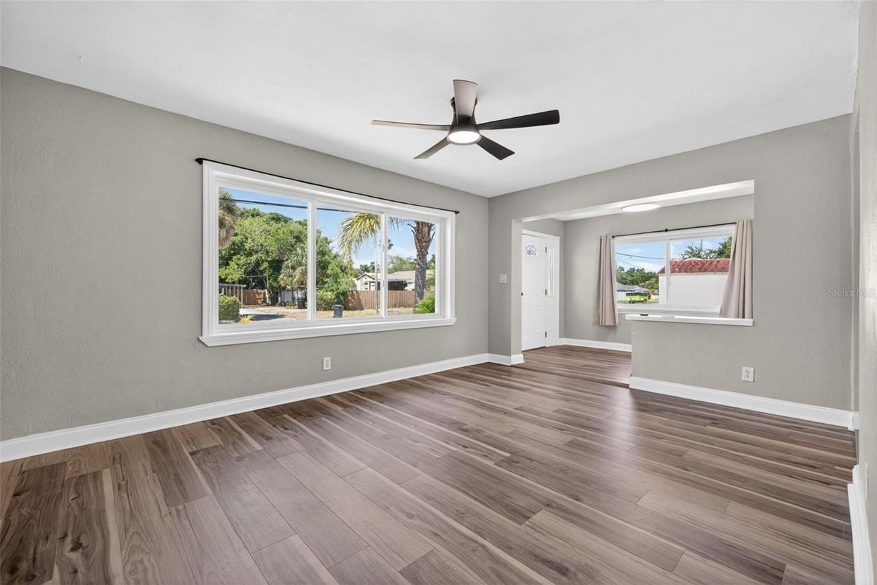 1674 34th Ave N - Photo 6 of 36