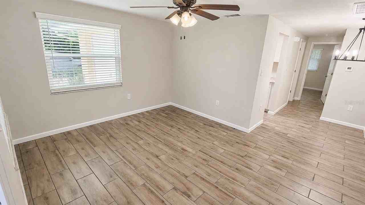 4913 Getner St - Photo 6 of 15