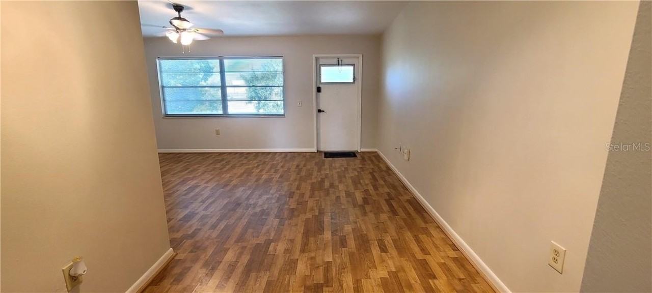 911 Washington Ave #305 - Photo 4 of 13